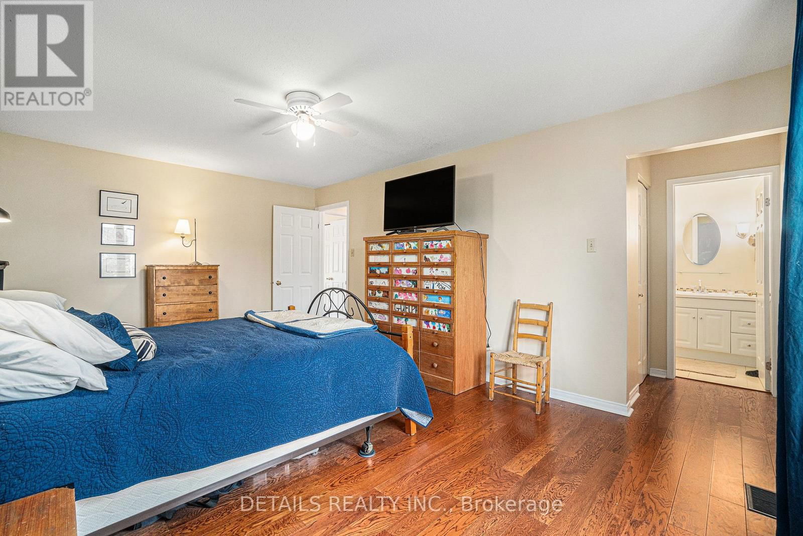 221 MACDOUGALL STREET Image 20
