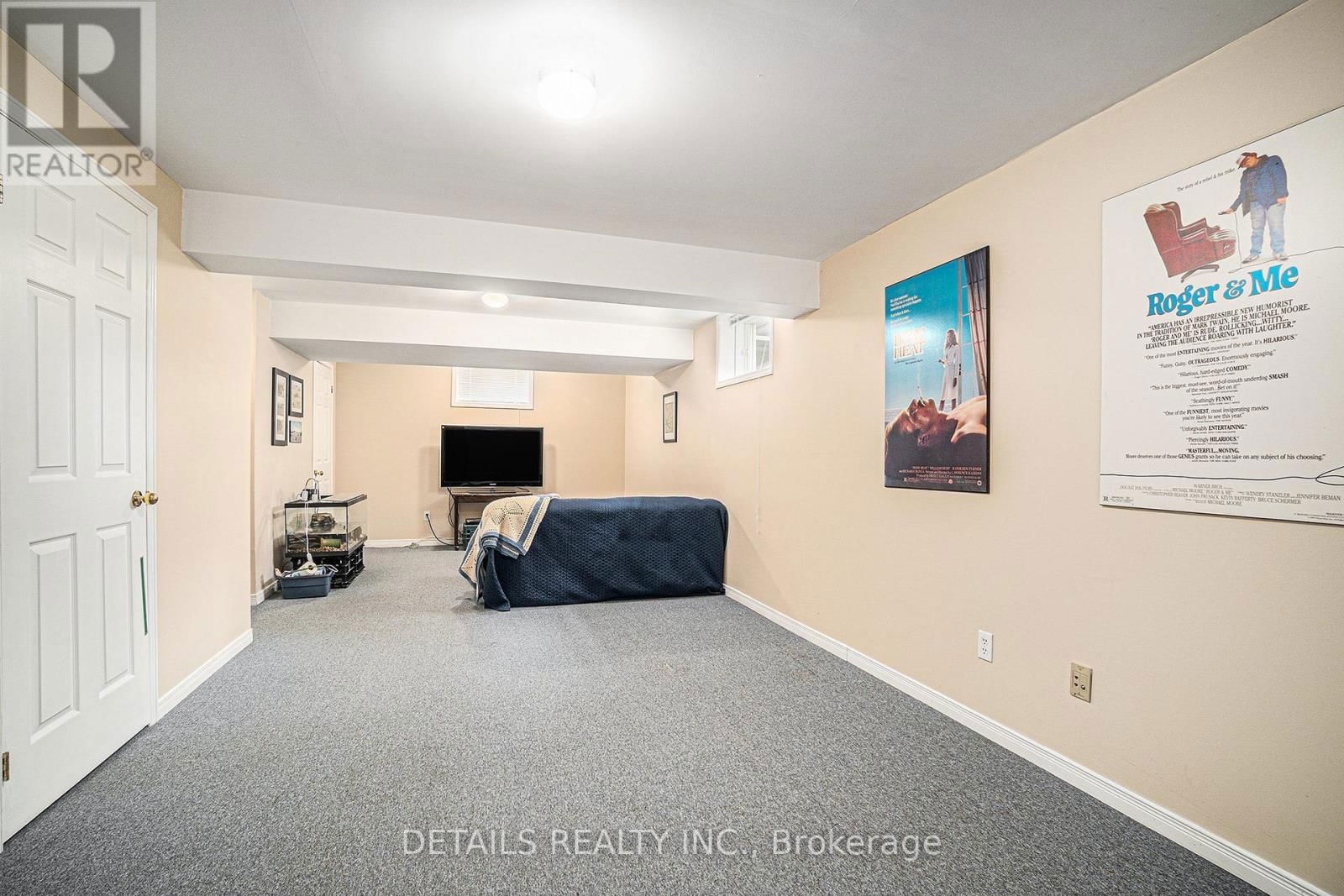 221 MACDOUGALL STREET Image 23