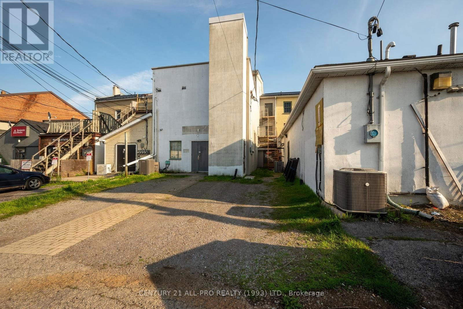40 KING STREET WEST Image 26