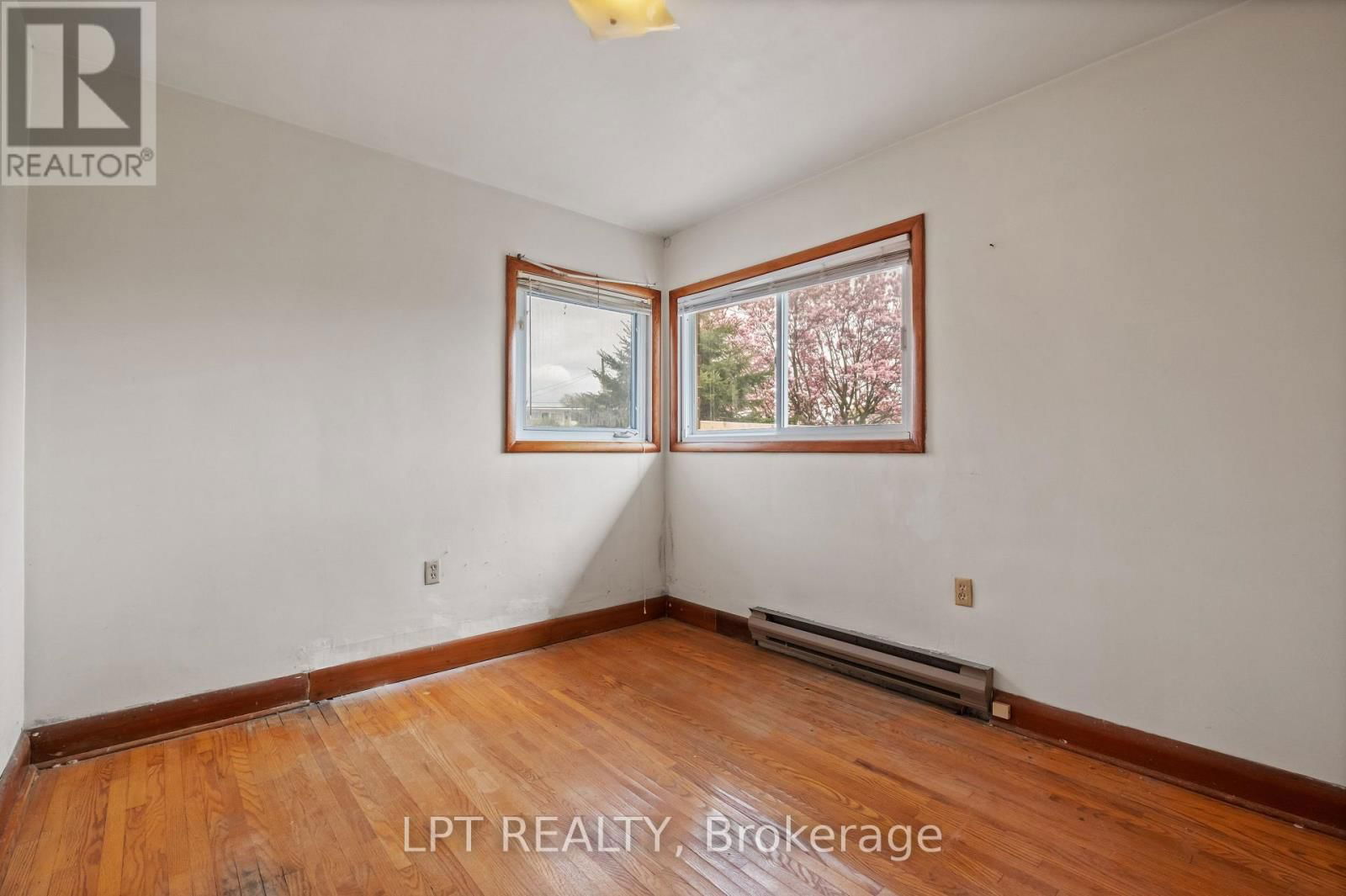 32 JANE AVENUE Image 10