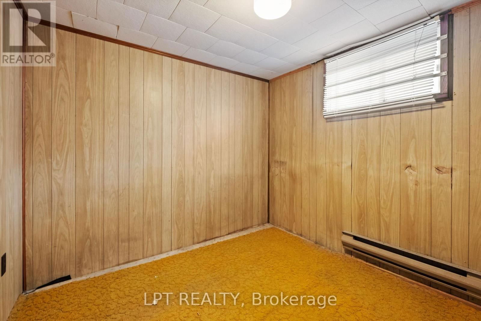 32 JANE AVENUE Image 21