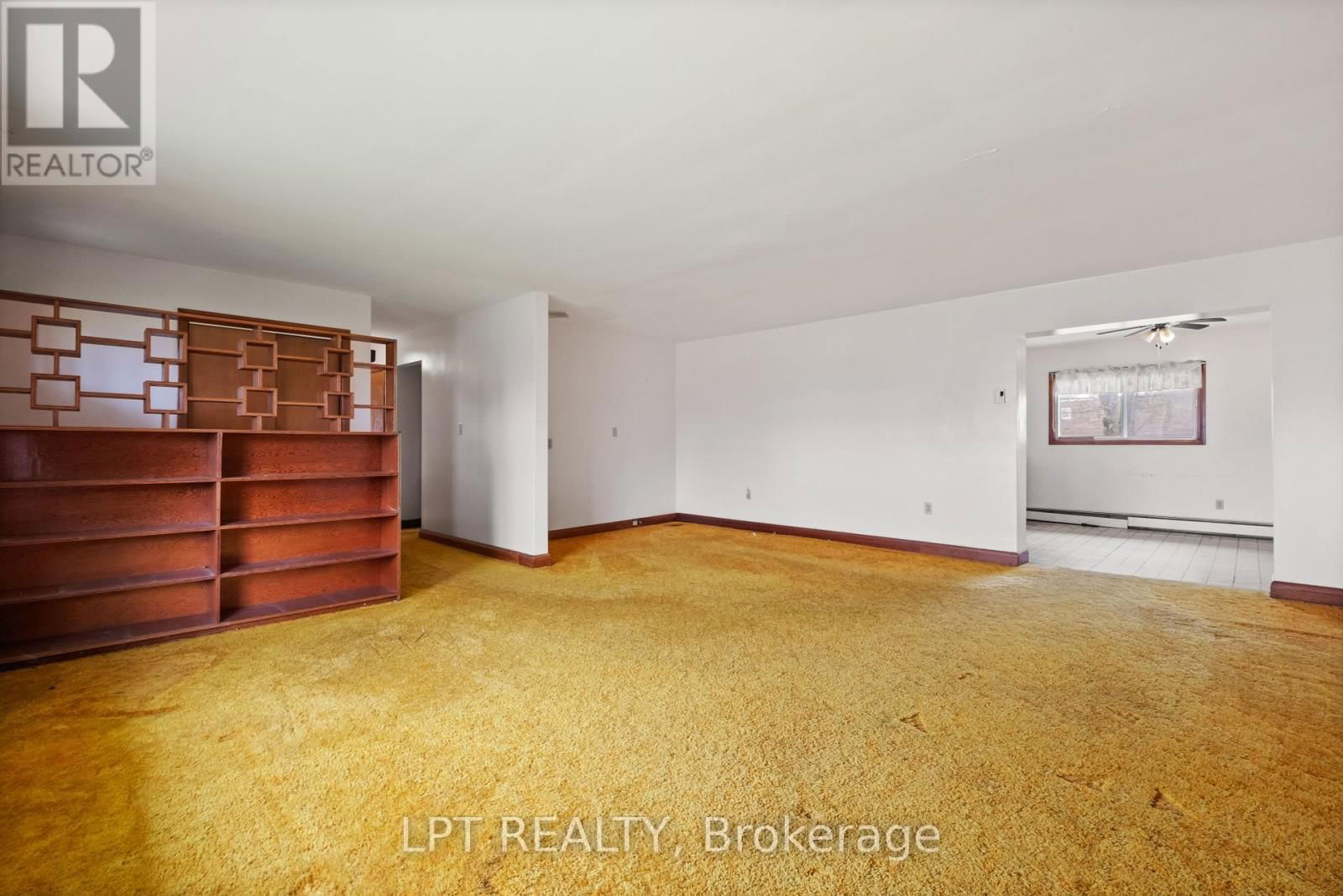 32 JANE AVENUE Image 4