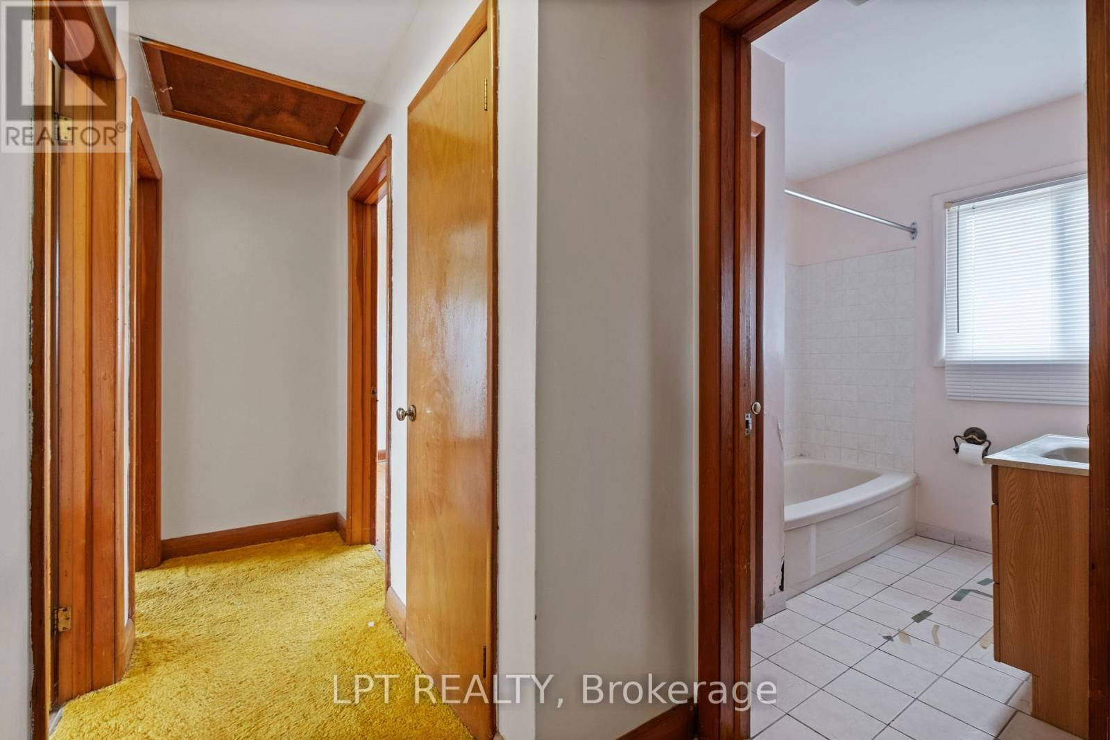 32 JANE AVENUE Image 9