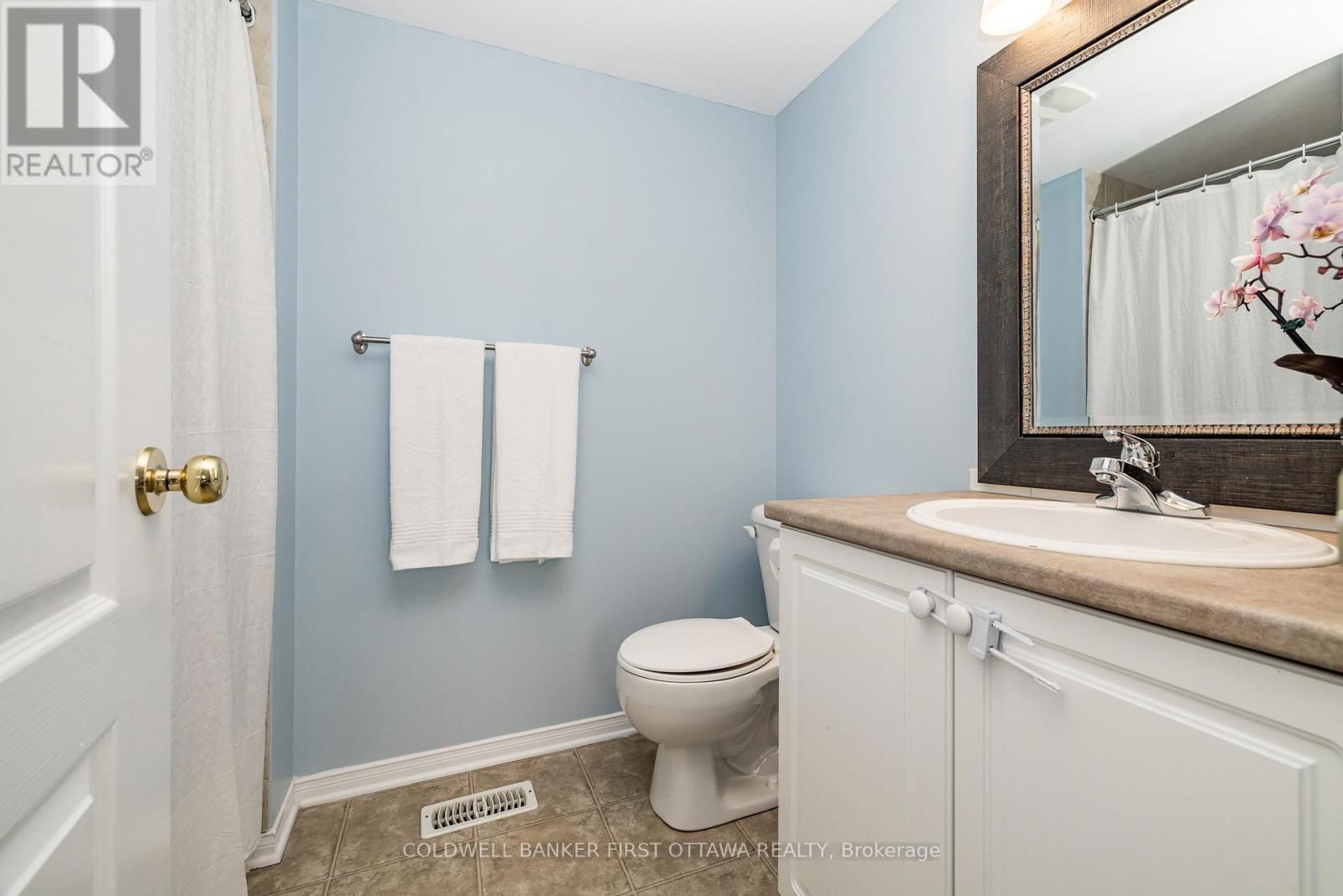326 CROWNRIDGE DRIVE Image 22