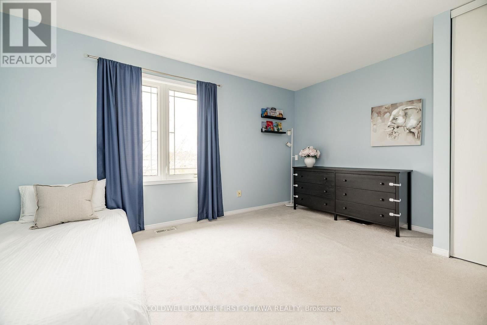 326 CROWNRIDGE DRIVE Image 26