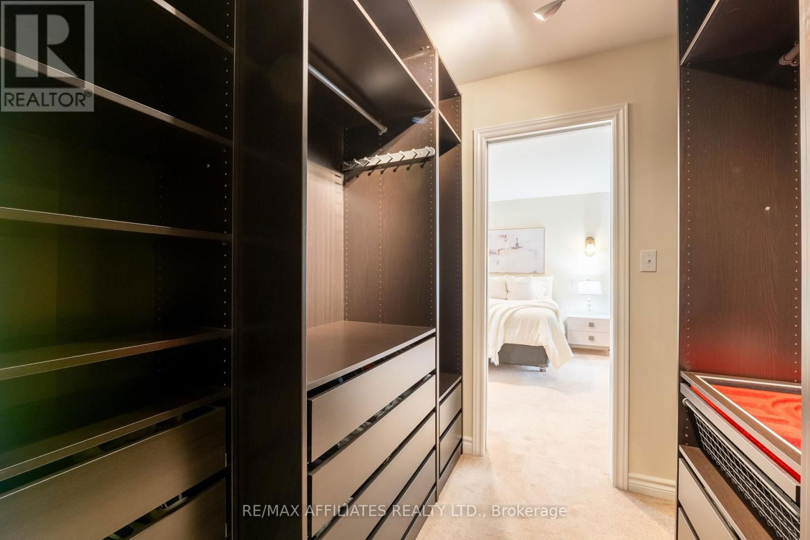 2551 OLD RED ROAD Image 33