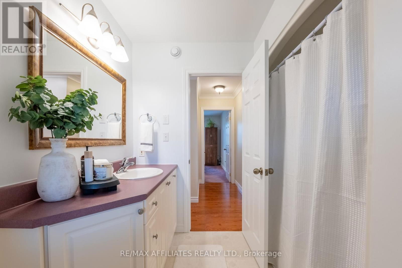 2551 OLD RED ROAD Image 37
