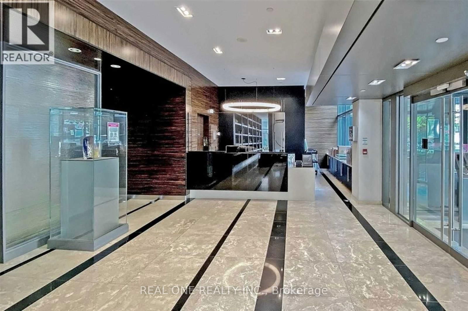 1208 - 37 GROSVENOR ST STREET Image 3