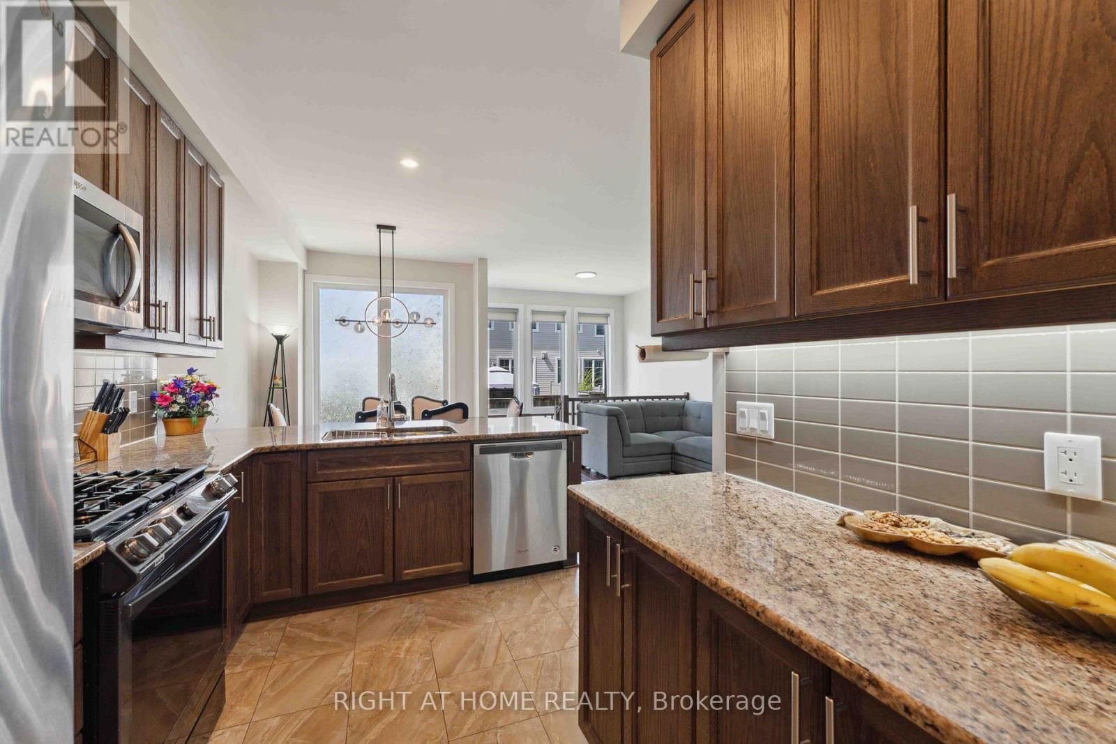 819 MIIKANA ROAD Image 12