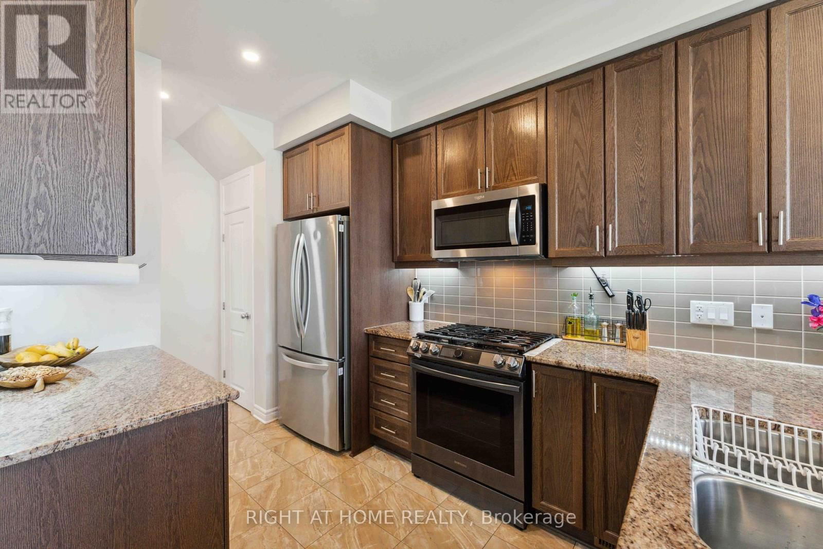 819 MIIKANA ROAD Image 14