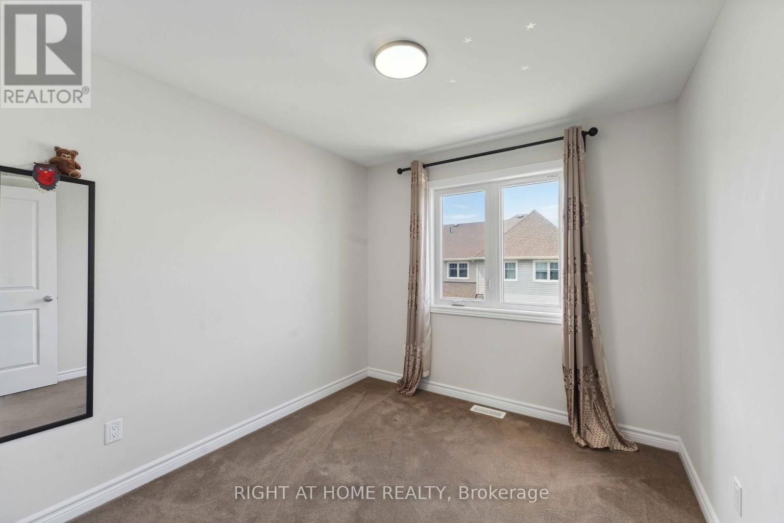 819 MIIKANA ROAD Image 30