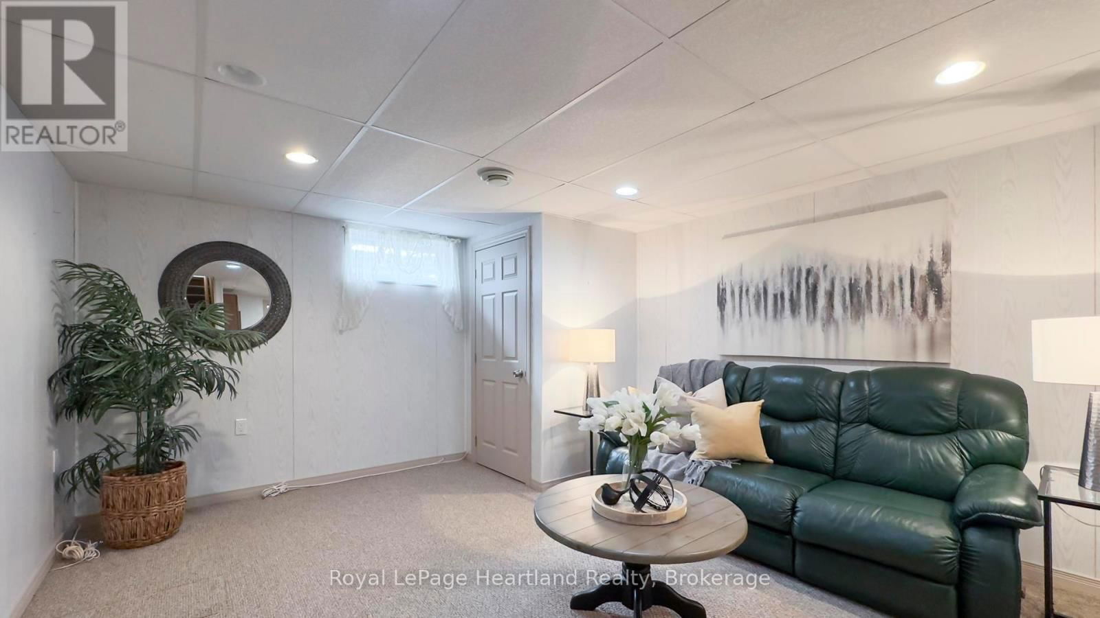 333 ONTARIO STREET Image 21