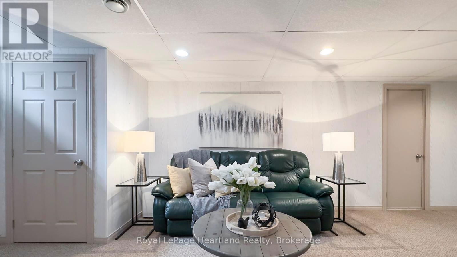 333 ONTARIO STREET Image 24