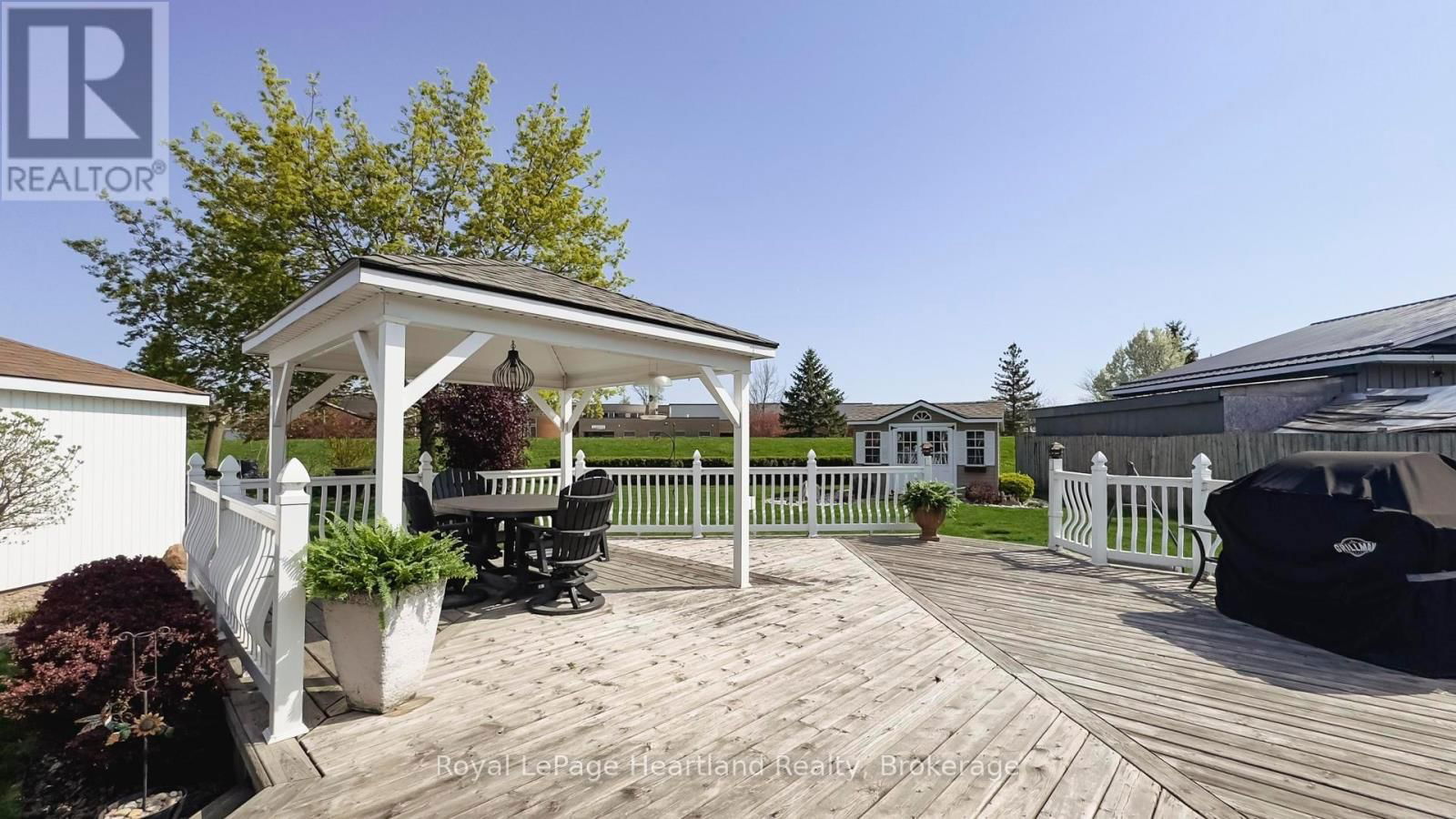 333 ONTARIO STREET Image 28