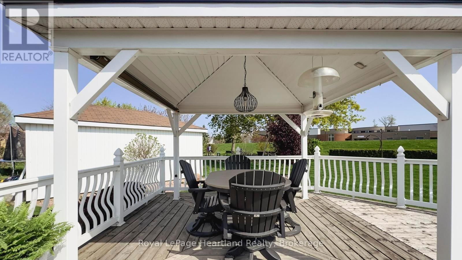333 ONTARIO STREET Image 29
