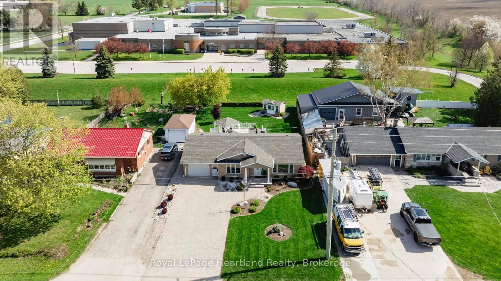 333 ONTARIO STREET Image 33