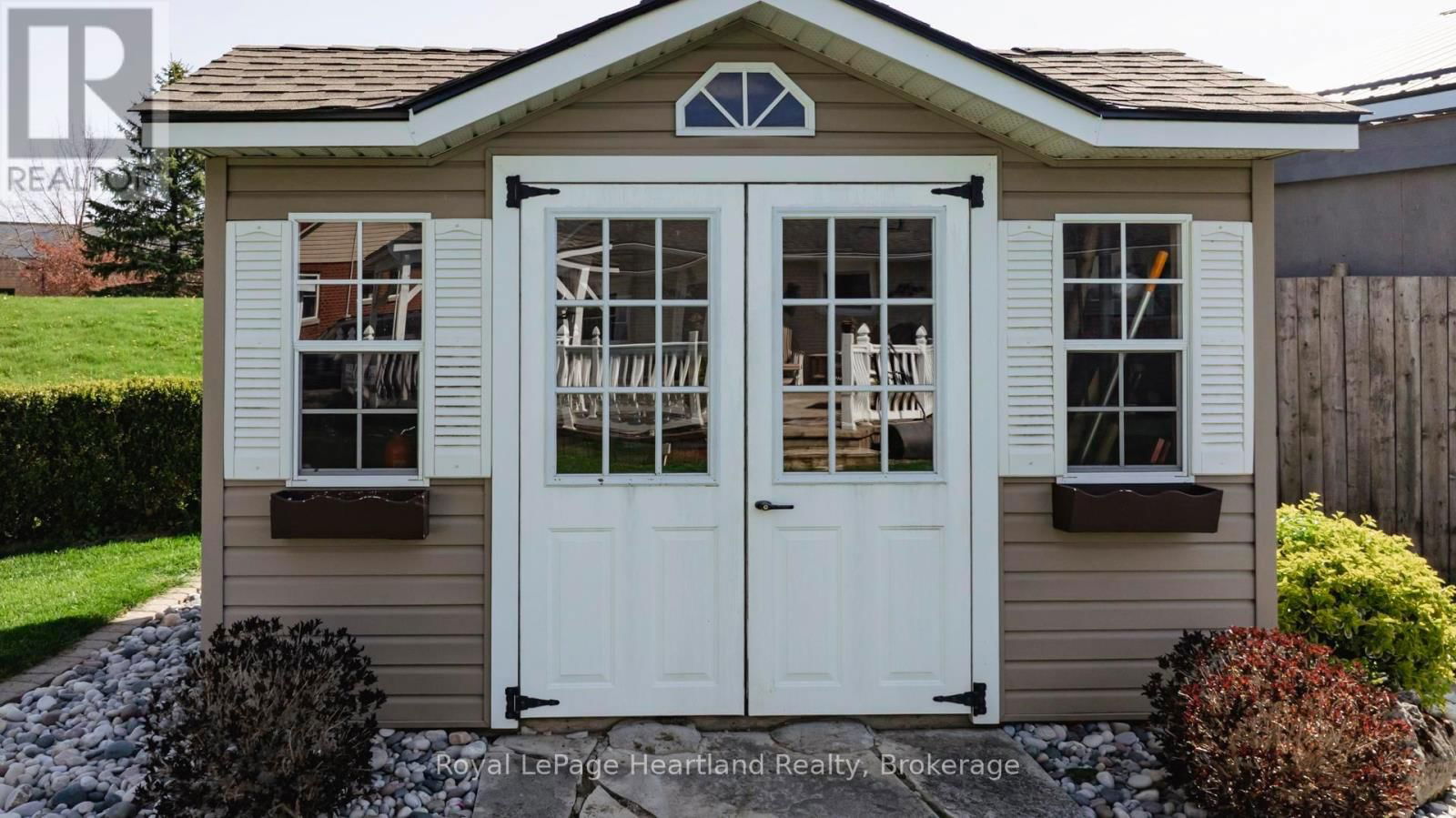 333 ONTARIO STREET Image 37