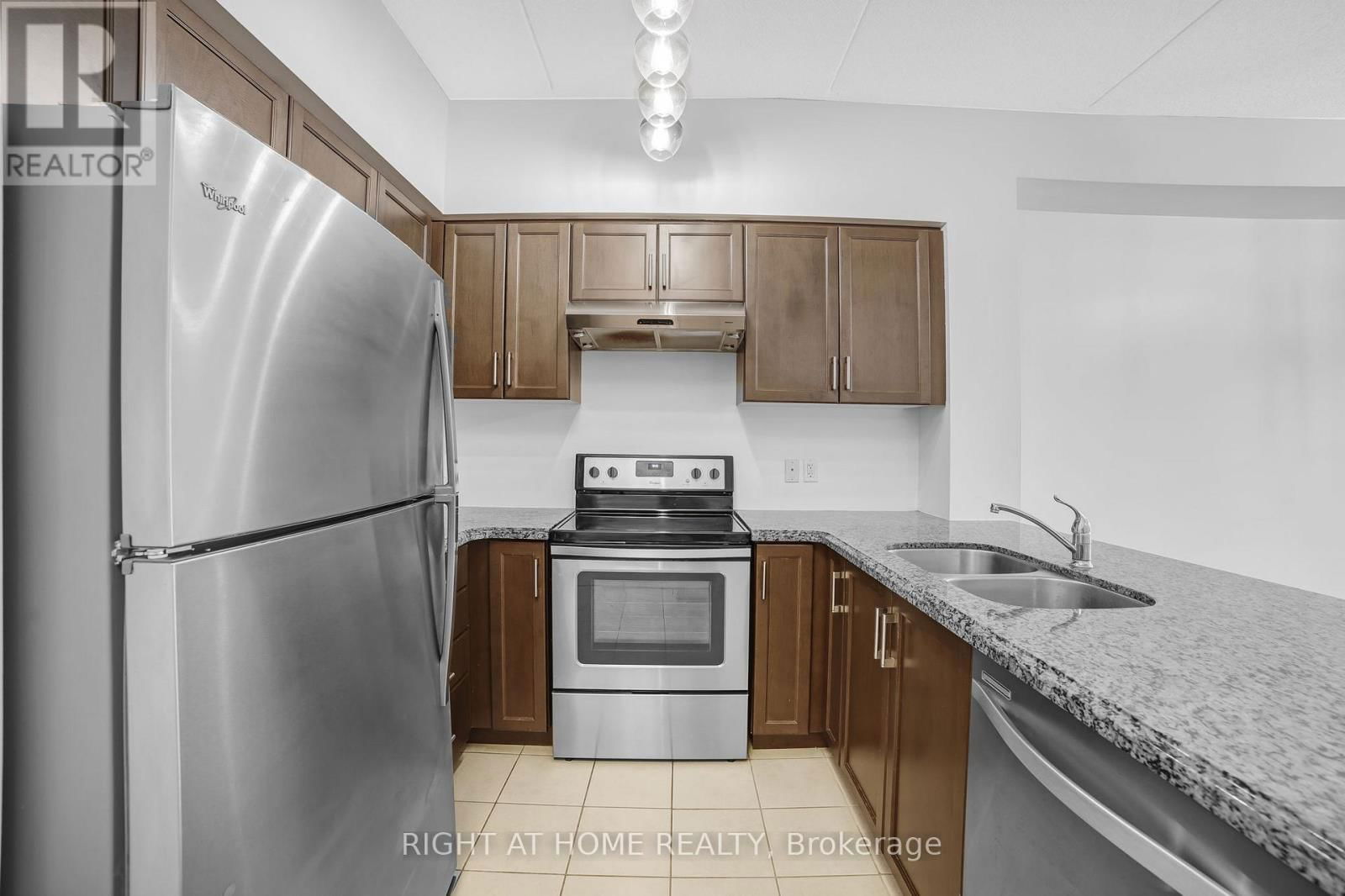 218 - 1077 GORDON STREET Image 14