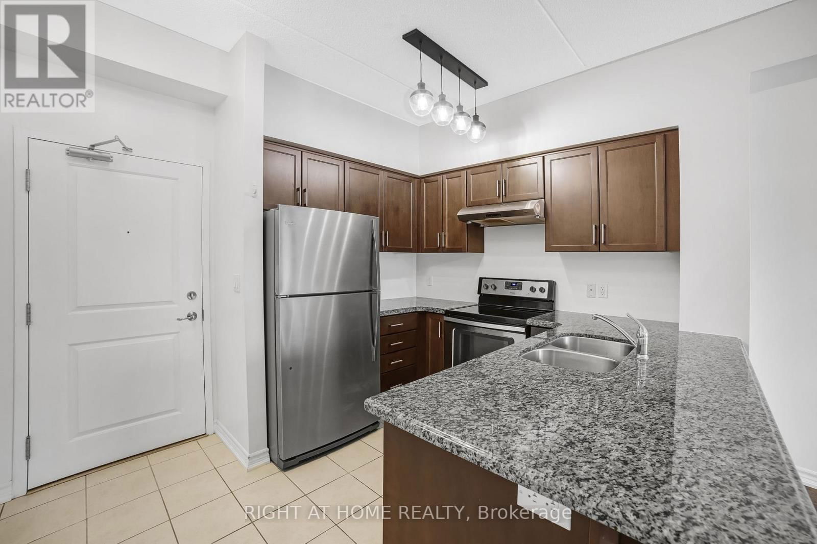 218 - 1077 GORDON STREET Image 15