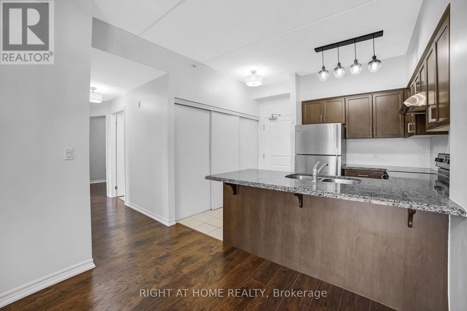 218 - 1077 GORDON STREET Image 19