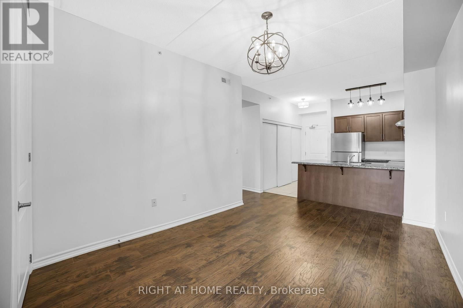 218 - 1077 GORDON STREET Image 20