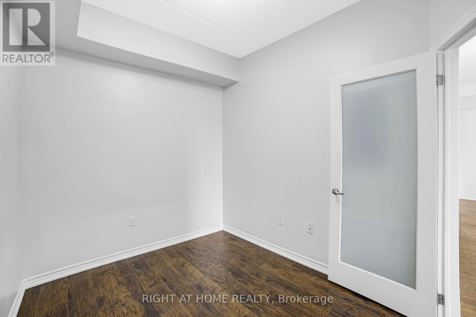 218 - 1077 GORDON STREET Image 26