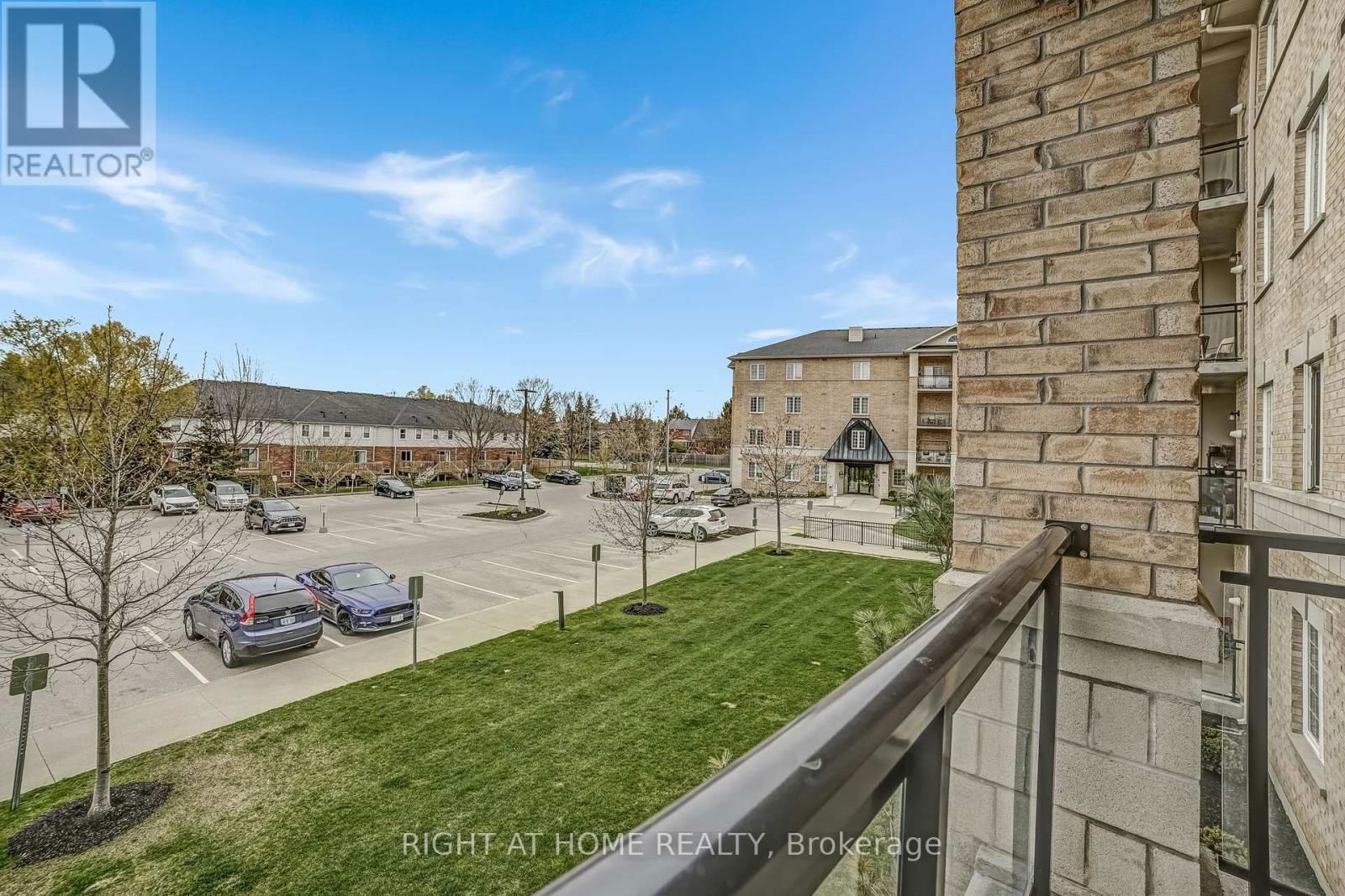 218 - 1077 GORDON STREET Image 32