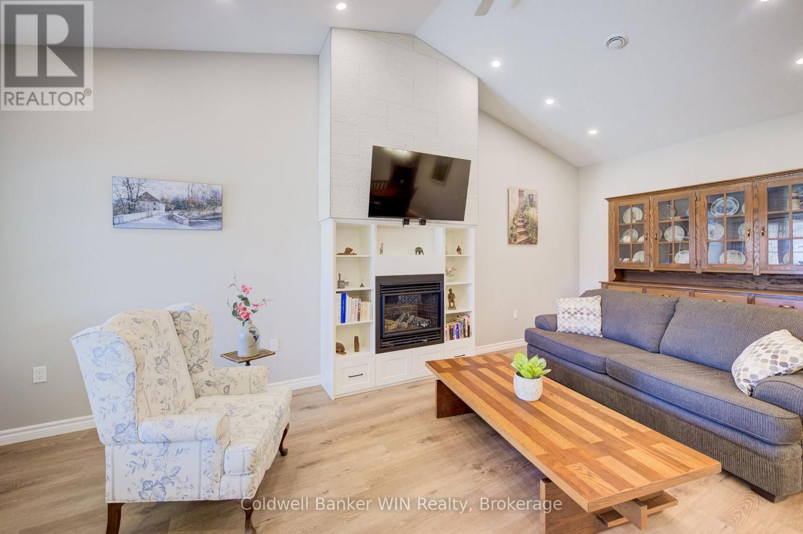103 BROOMERS CRESCENT Image 10