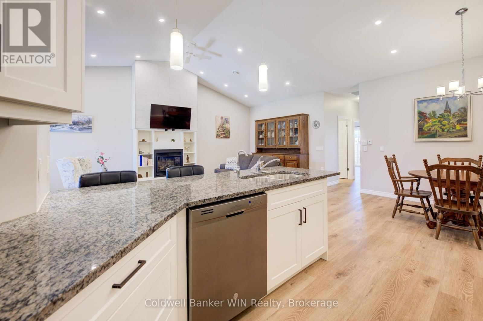 103 BROOMERS CRESCENT Image 20
