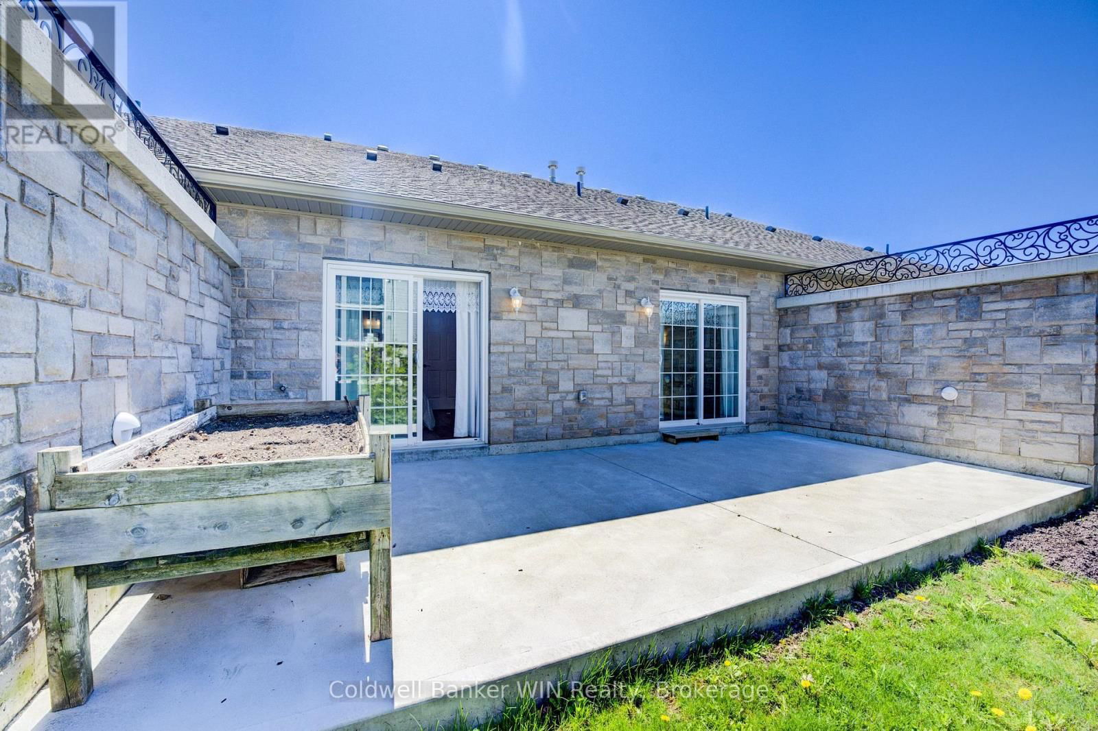 103 BROOMERS CRESCENT Image 32