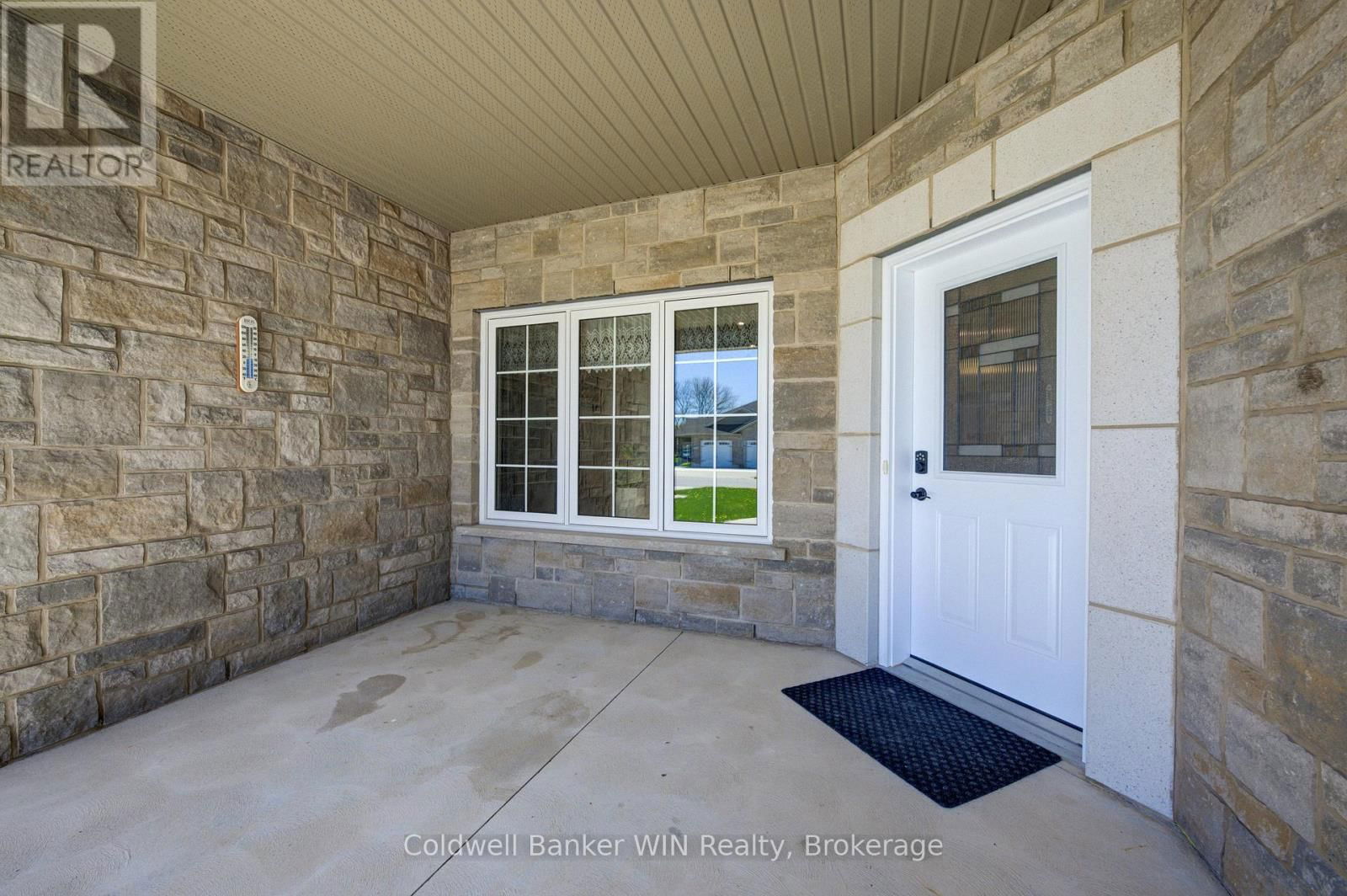 103 BROOMERS CRESCENT Image 4