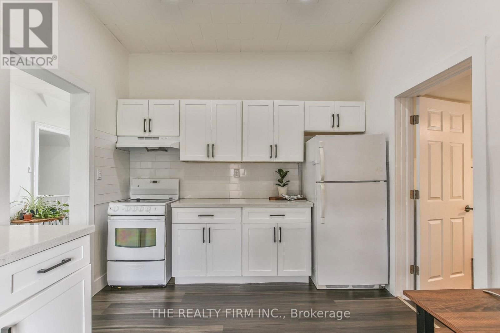 12 WELDON AVENUE Image 12
