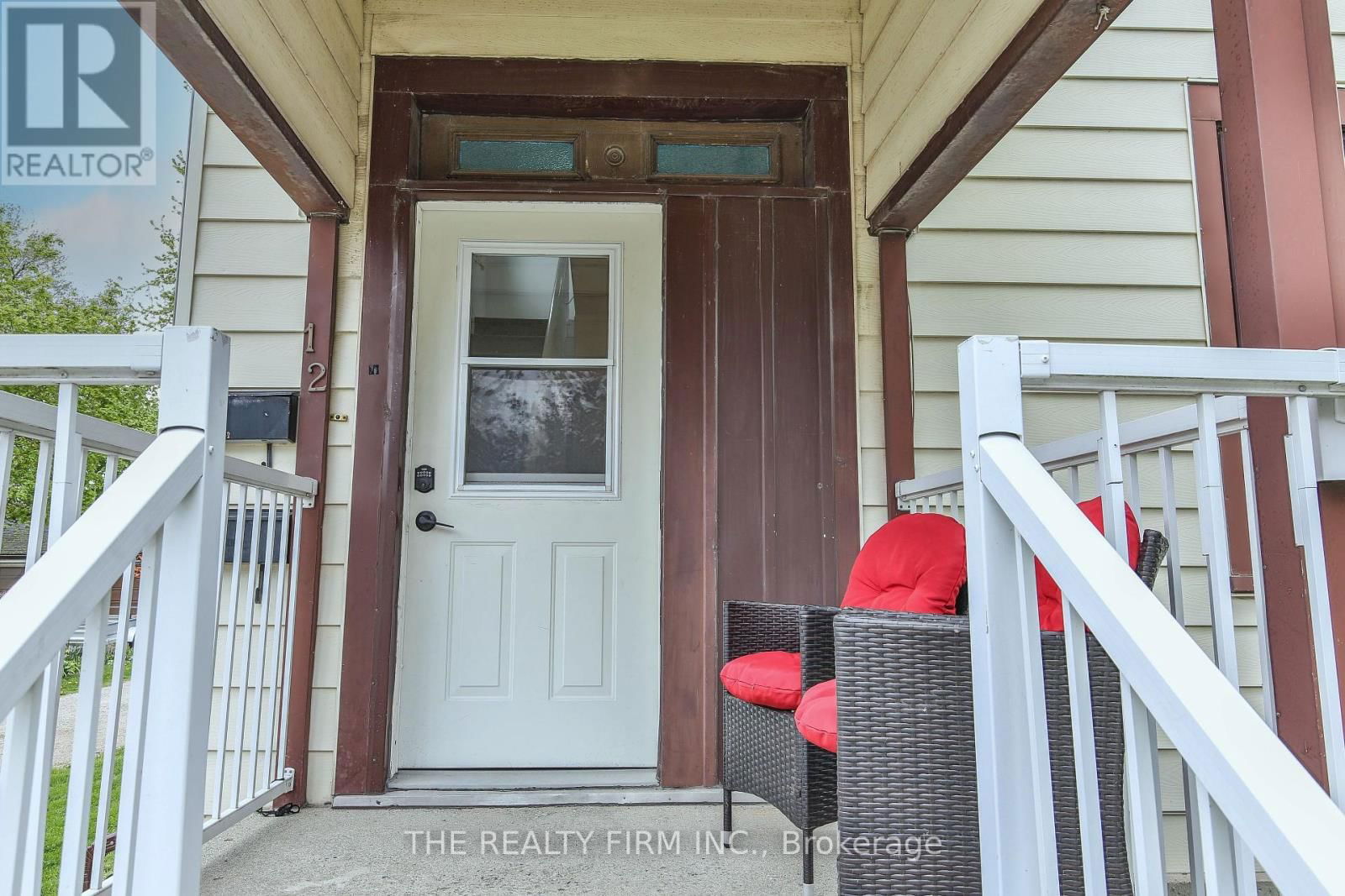 12 WELDON AVENUE Image 4