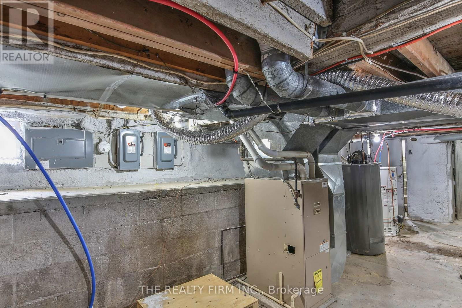 12 WELDON AVENUE Image 43