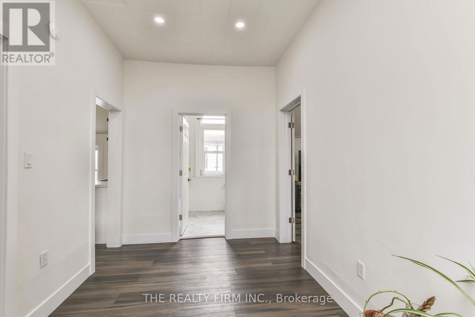 12 WELDON AVENUE Image 7