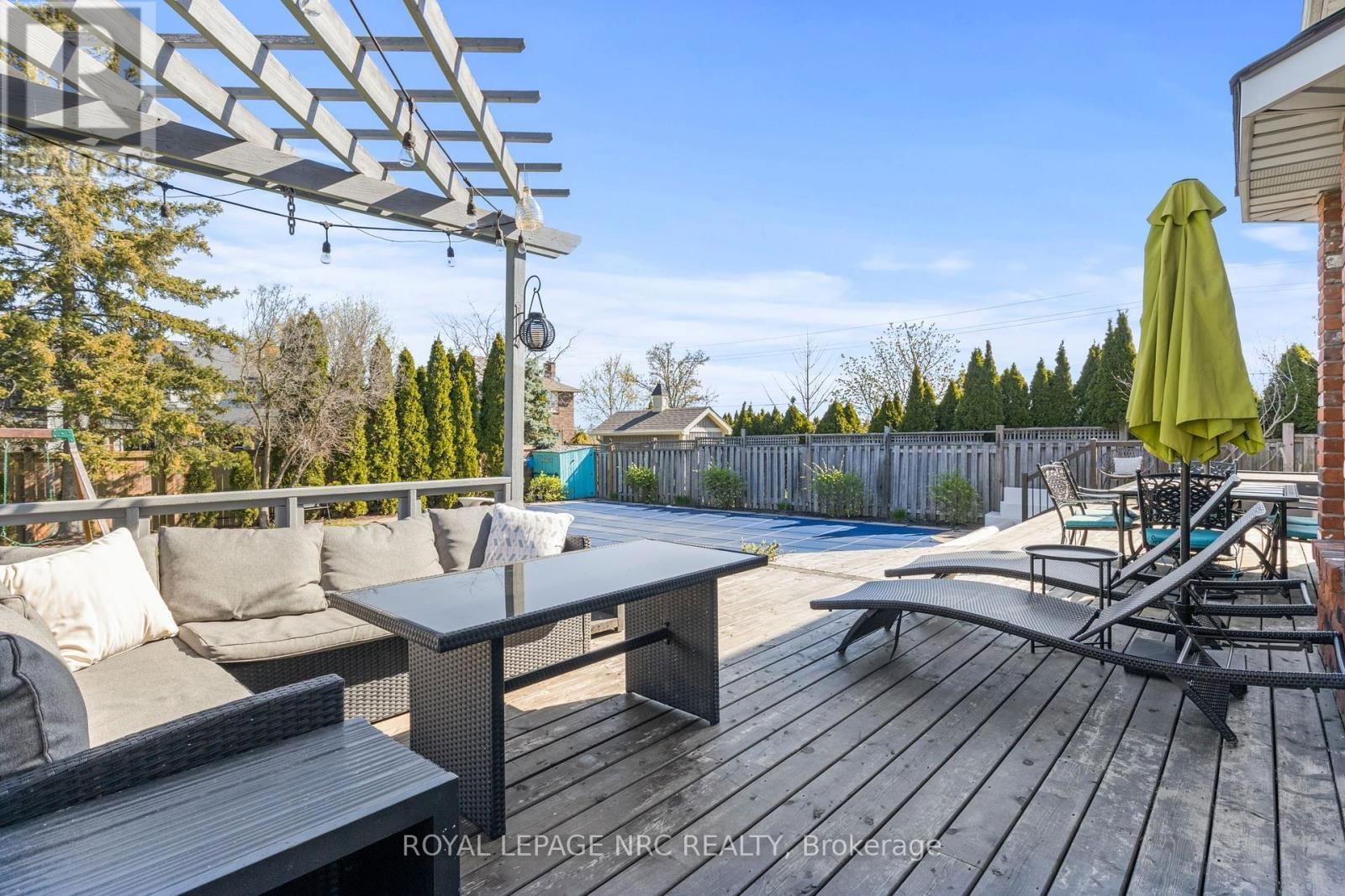 2905 BUTLER'S WALK Image 36