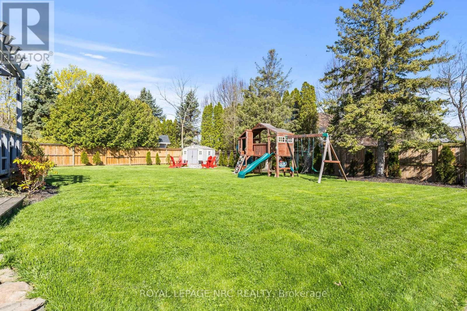 2905 BUTLER'S WALK Image 41