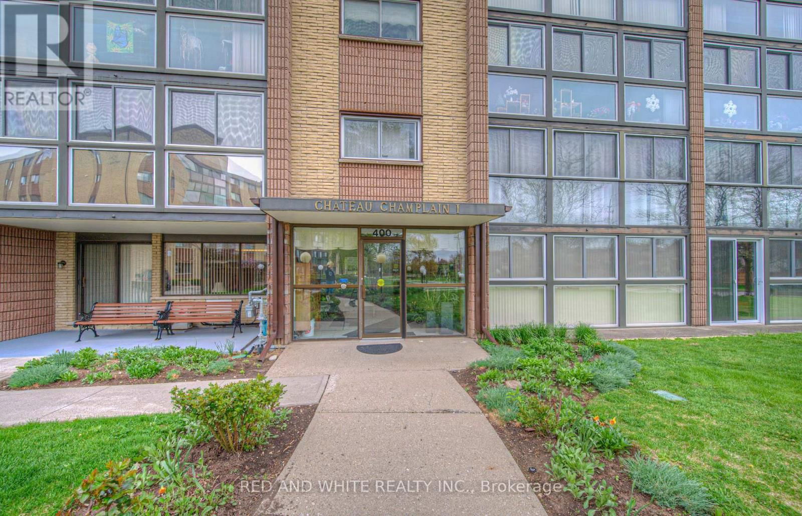 406 - 400 CHAMPLAIN BOULEVARD Image 3