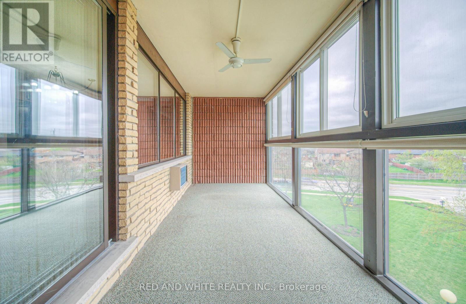 406 - 400 CHAMPLAIN BOULEVARD Image 30