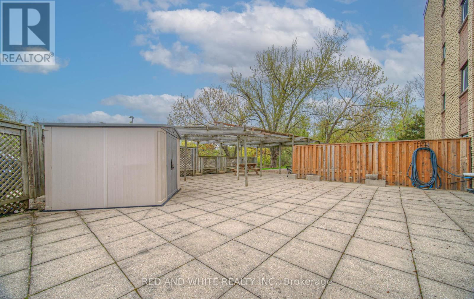406 - 400 CHAMPLAIN BOULEVARD Image 42