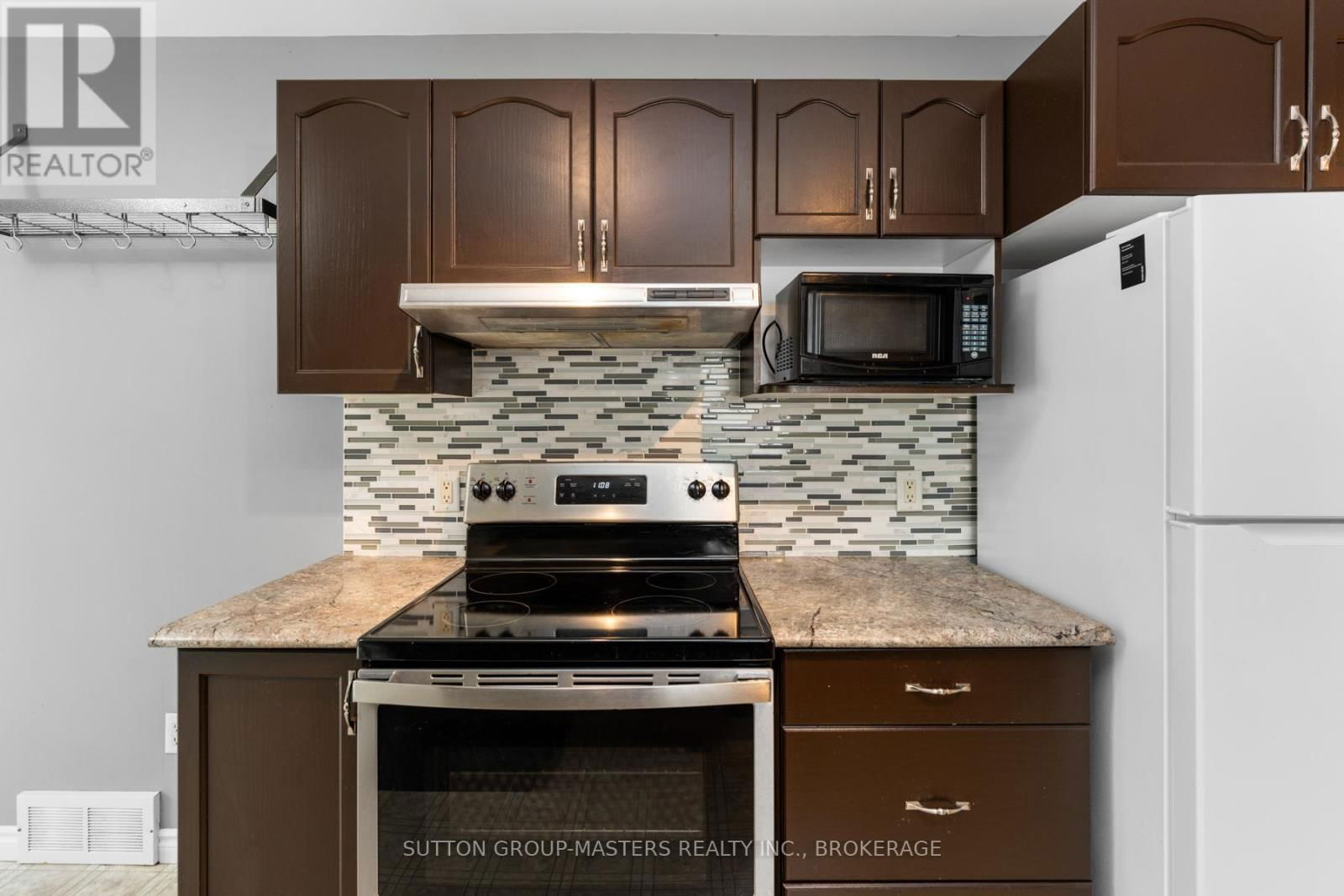 440 DOLSHIRE STREET Image 13