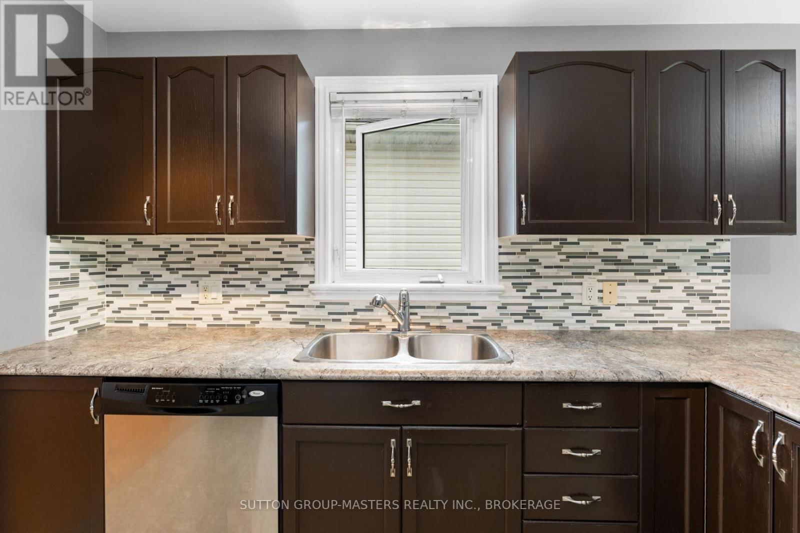 440 DOLSHIRE STREET Image 16