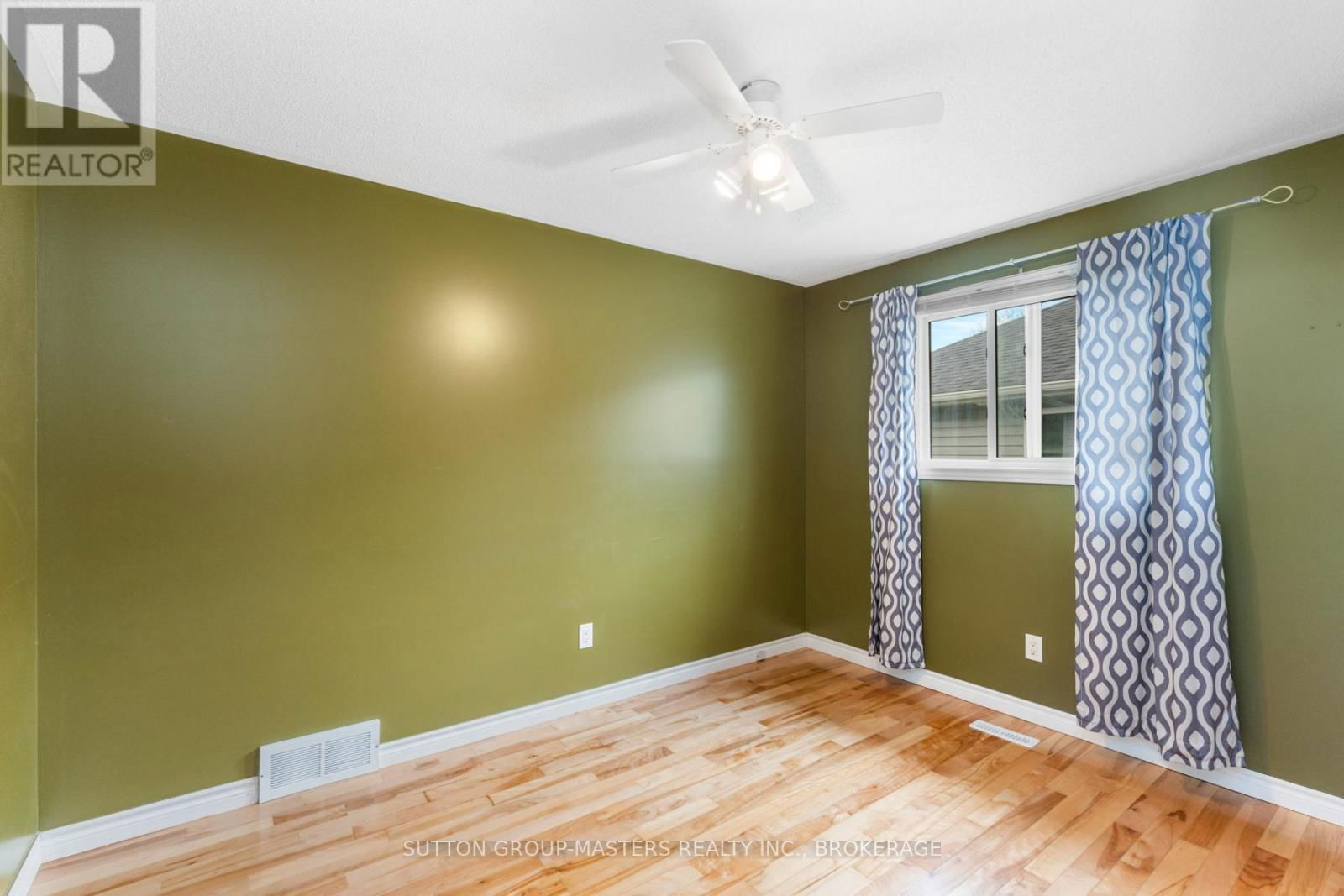 440 DOLSHIRE STREET Image 27