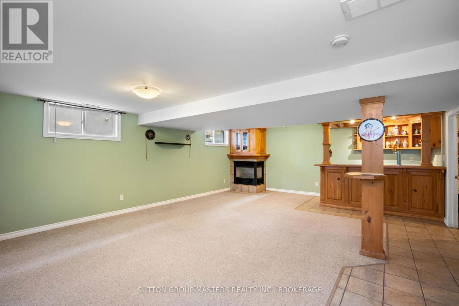 440 DOLSHIRE STREET Image 33