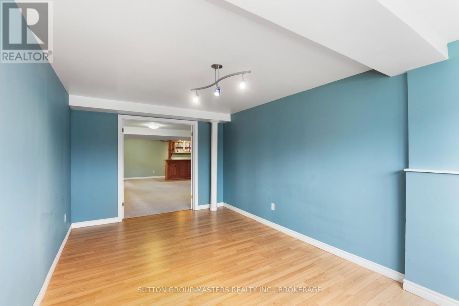 440 DOLSHIRE STREET Image 40