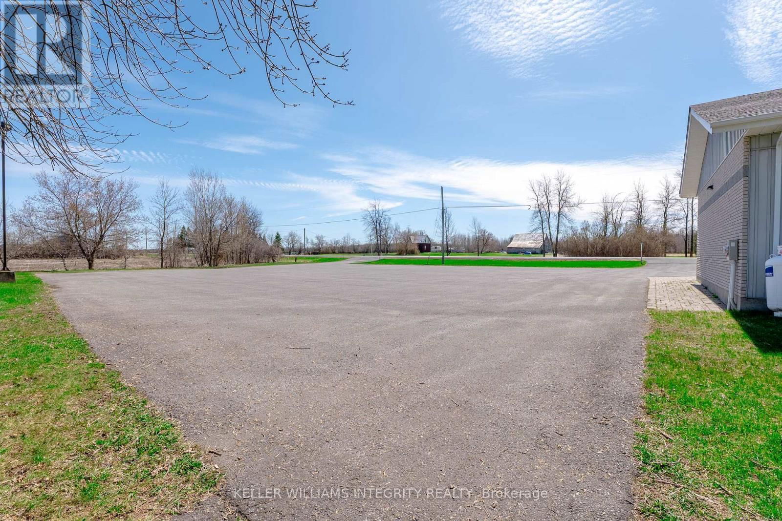 14233 COUNTY RD 18 ROAD Image 4