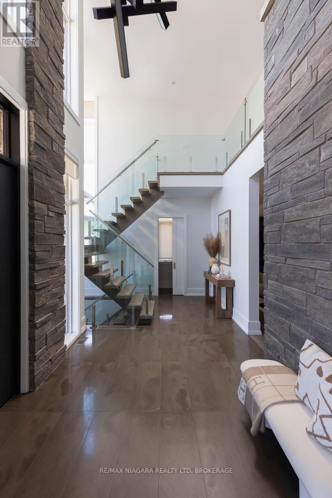 11 WOODBOURNE COURT Image 15