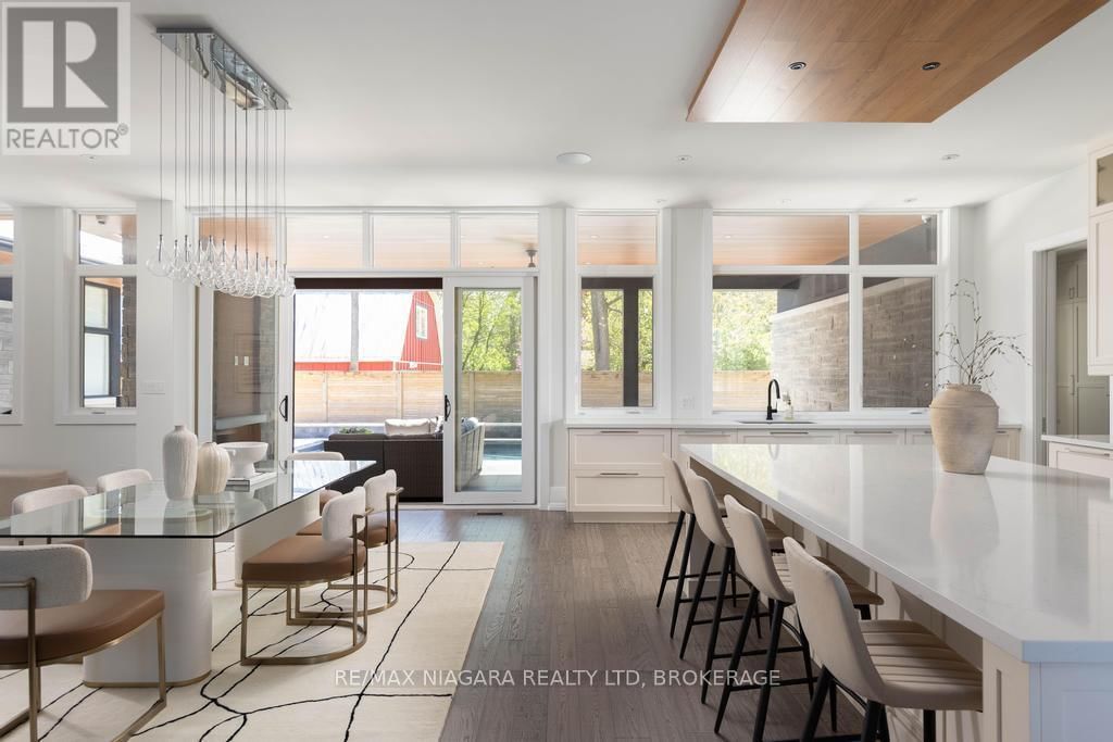 11 WOODBOURNE COURT Image 23