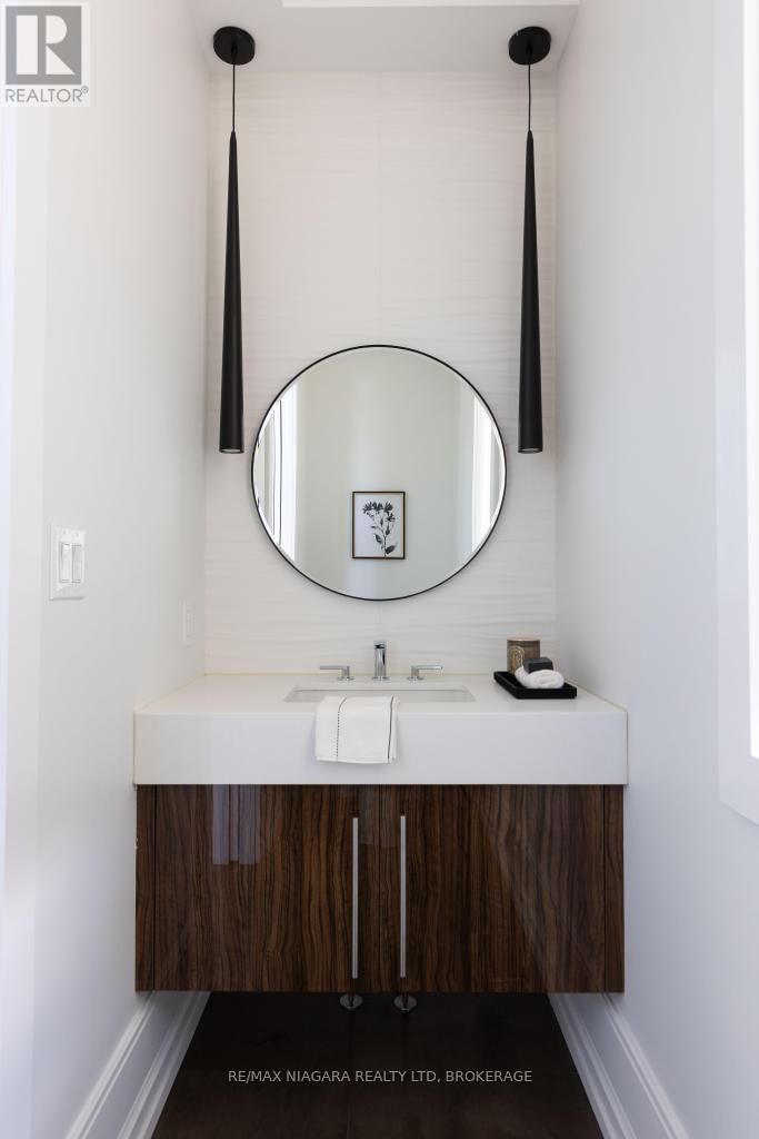 11 WOODBOURNE COURT Image 34