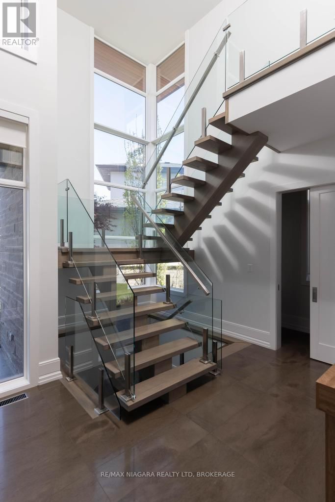 11 WOODBOURNE COURT Image 35